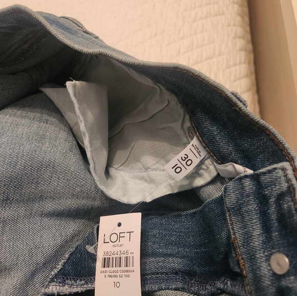 Loft Flare Crop.  High Rise - Picture 3 of 3